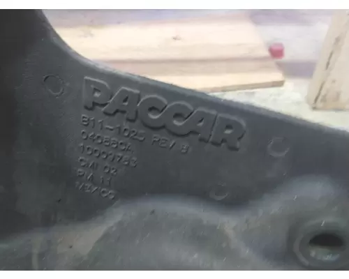 KENWORTH T680 SPRING HANGER