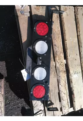 KENWORTH T680 STOP TURN TAIL LAMP