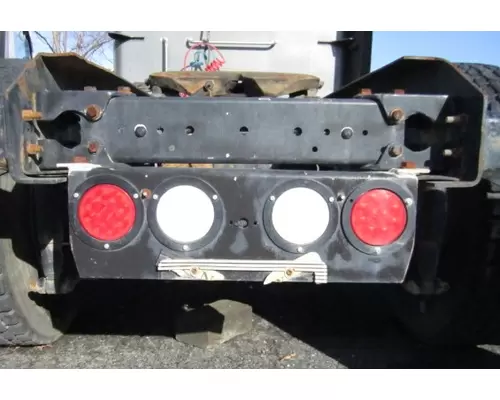 KENWORTH T680 STOP TURN TAIL LAMP