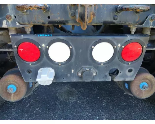 KENWORTH T680 STOP TURN TAIL LAMP