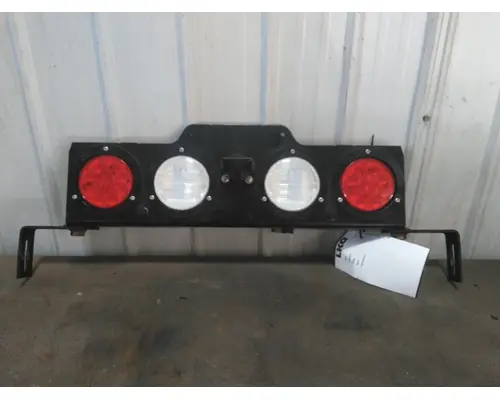 KENWORTH T680 STOP TURN TAIL LAMP