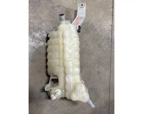 KENWORTH T680 SURGE TANK