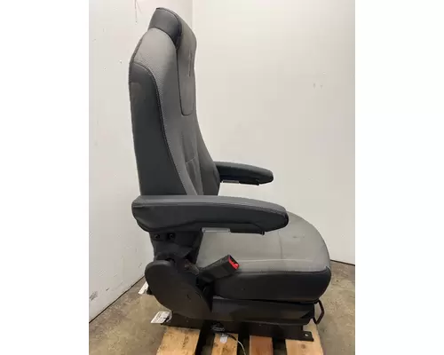 KENWORTH T680 Seat, Front