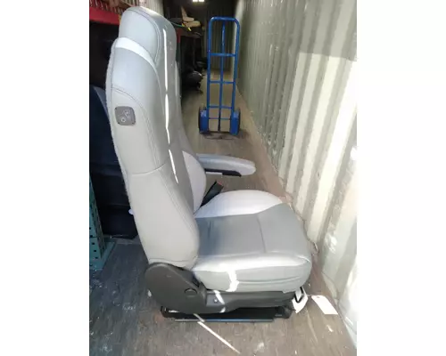 KENWORTH T680 Seat, Front