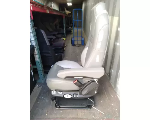 KENWORTH T680 Seat, Front