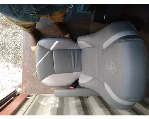KENWORTH T680 Seat, Front