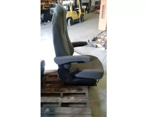 KENWORTH T680 Seat, Front