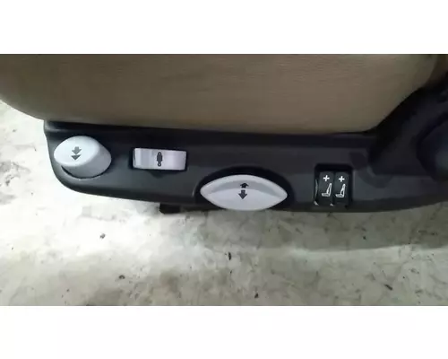 KENWORTH T680 Seat, Front