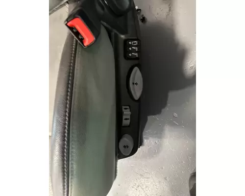 KENWORTH T680 Seat, Front