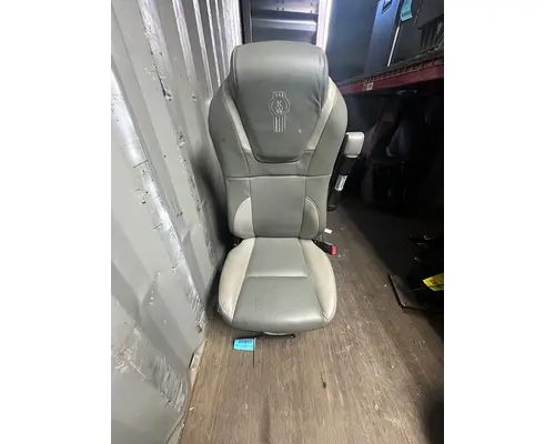 KENWORTH T680 Seat, Front