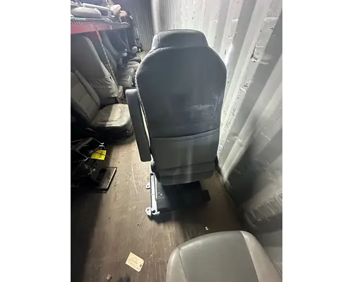 KENWORTH T680 Seat, Front