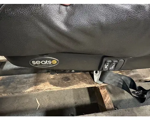 KENWORTH T680 Seat, Front