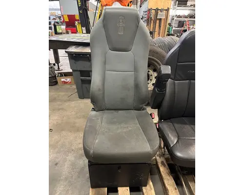 KENWORTH T680 Seat, Front