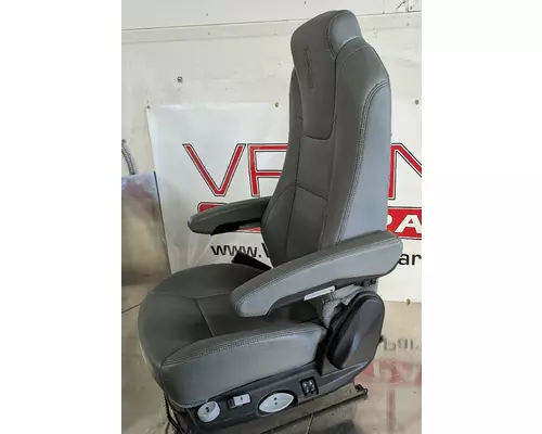 KENWORTH T680 Seat, Front