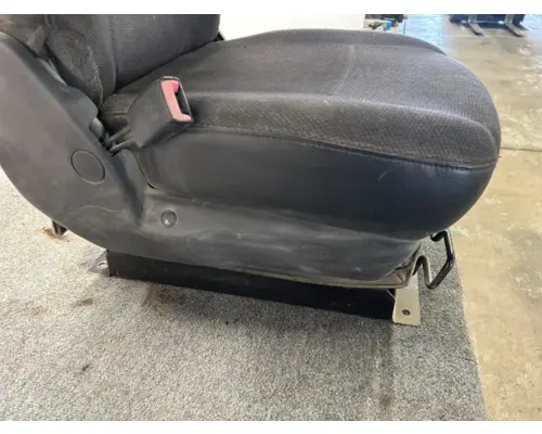 KENWORTH T680 Seat, Front