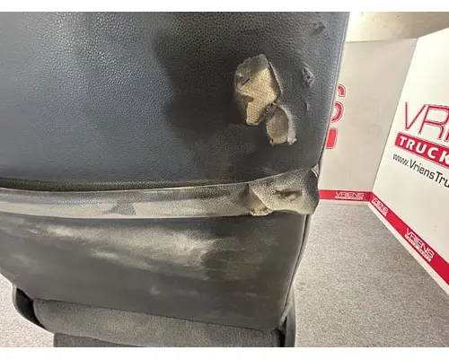 KENWORTH T680 Seat, Front