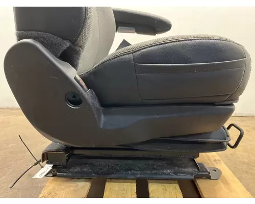 KENWORTH T680 Seat