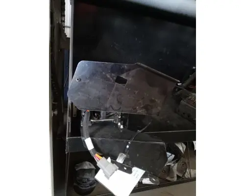 KENWORTH T680 Shift Lever 412