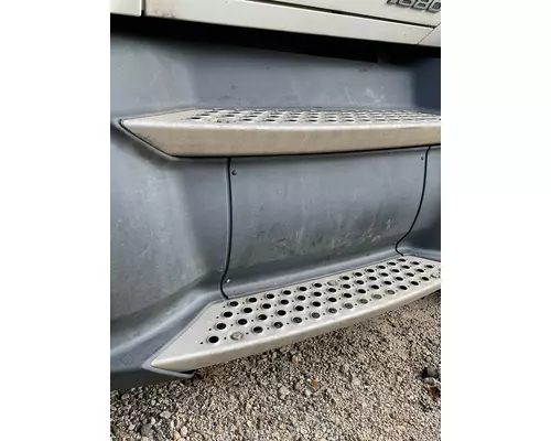 KENWORTH T680 Side Fairing