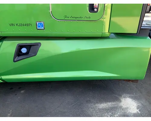 KENWORTH T680 Side Fairing