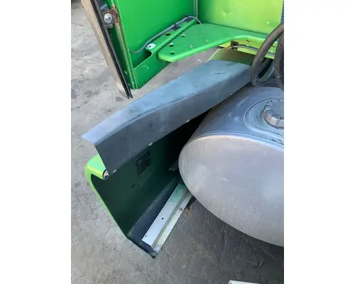 KENWORTH T680 Side Fairing