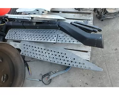 KENWORTH T680 Side Fairing