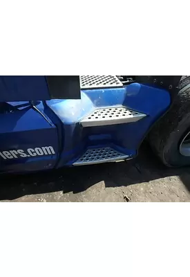 KENWORTH T680 Side Fairing