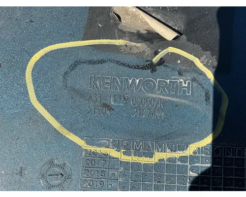 KENWORTH T680 Side Fairing