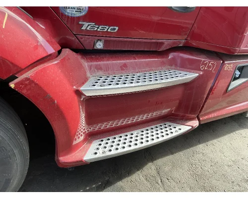 KENWORTH T680 Side Fairing