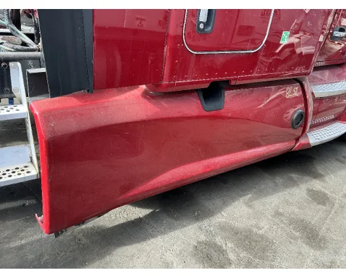 KENWORTH T680 Side Fairing