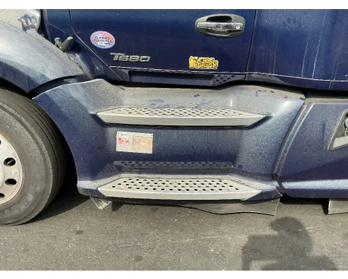 KENWORTH T680 Side Fairing
