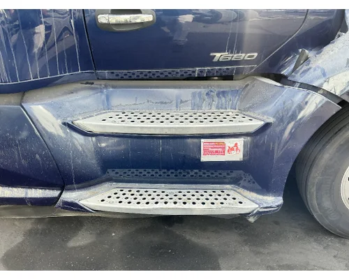 KENWORTH T680 Side Fairing