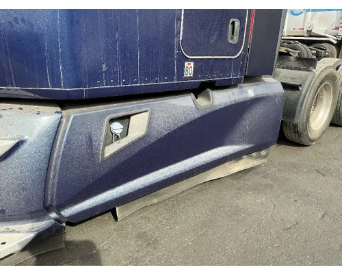 KENWORTH T680 Side Fairing