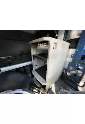 KENWORTH T680 Sleeper Cabinet, Drivers Side