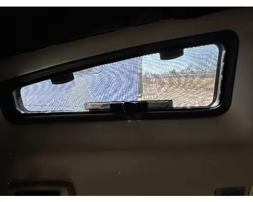 KENWORTH T680 Sleeper Window