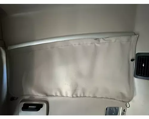 KENWORTH T680 Sleeper Window