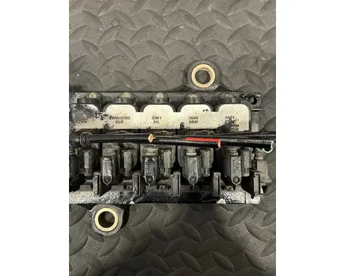 KENWORTH T680 Starter Solenoid