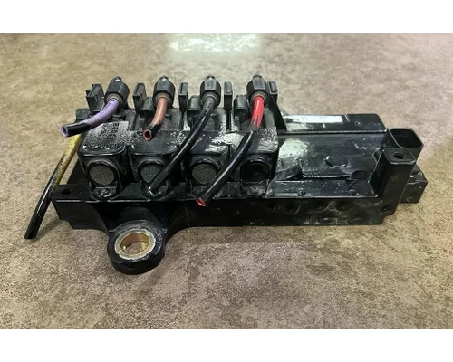 KENWORTH T680 Starter Solenoid