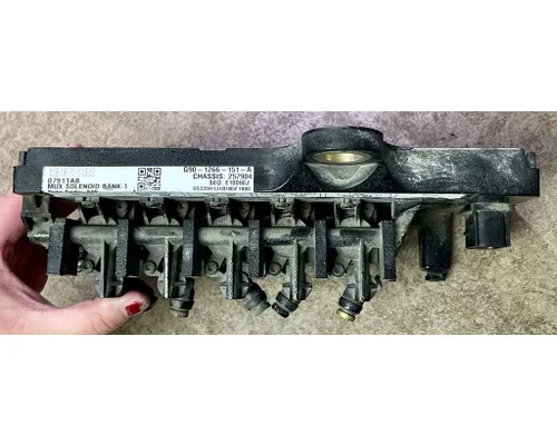 KENWORTH T680 Starter Solenoid