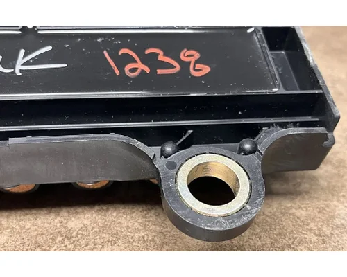 KENWORTH T680 Starter Solenoid