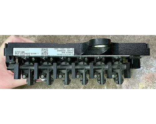 KENWORTH T680 Starter Solenoid