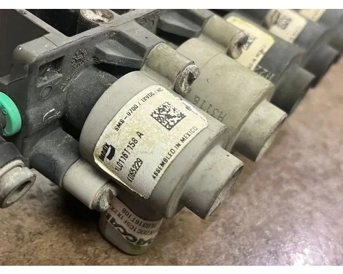 KENWORTH T680 Starter Solenoid