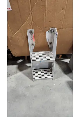 KENWORTH T680 Step