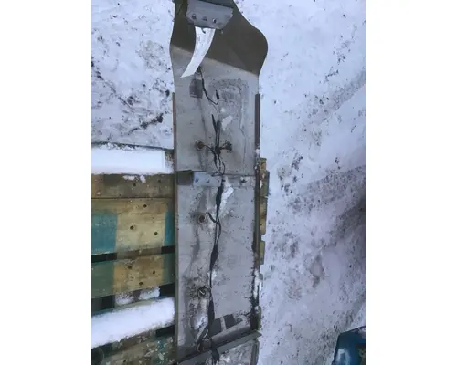 KENWORTH T680 Sun Visor (External)