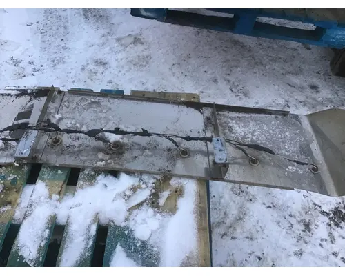 KENWORTH T680 Sun Visor (External)