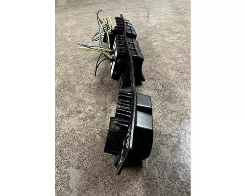 KENWORTH T680 Switch, misc 