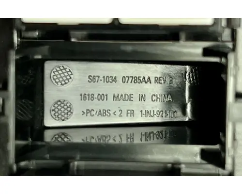 KENWORTH T680 Switch, misc 