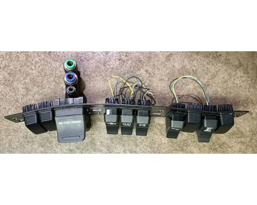 KENWORTH T680 Switch, misc 