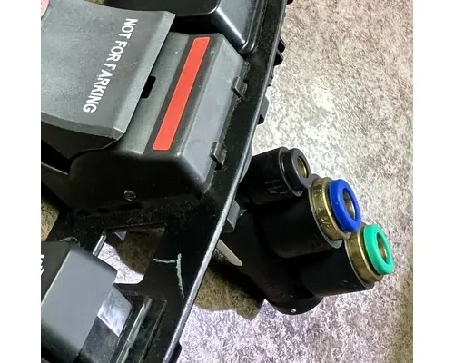 KENWORTH T680 Switch, misc 