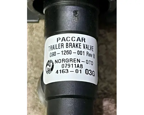 KENWORTH T680 Switch, misc 